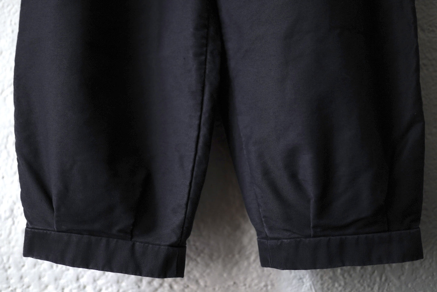 23AW GOSSE Two Tucked Trousers モールスキントラウザーズパンツ / KLASICA(クラシカ)