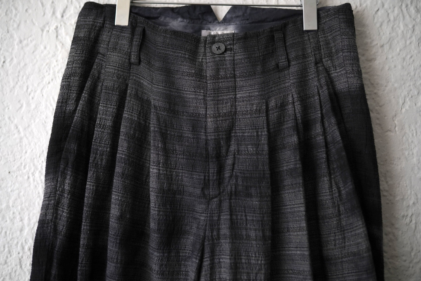 25SS TRIPLE PLEATED WIDE TAPERED 後染めワイドテーパードトラウザーズパンツ / calmlence(カームレンス)