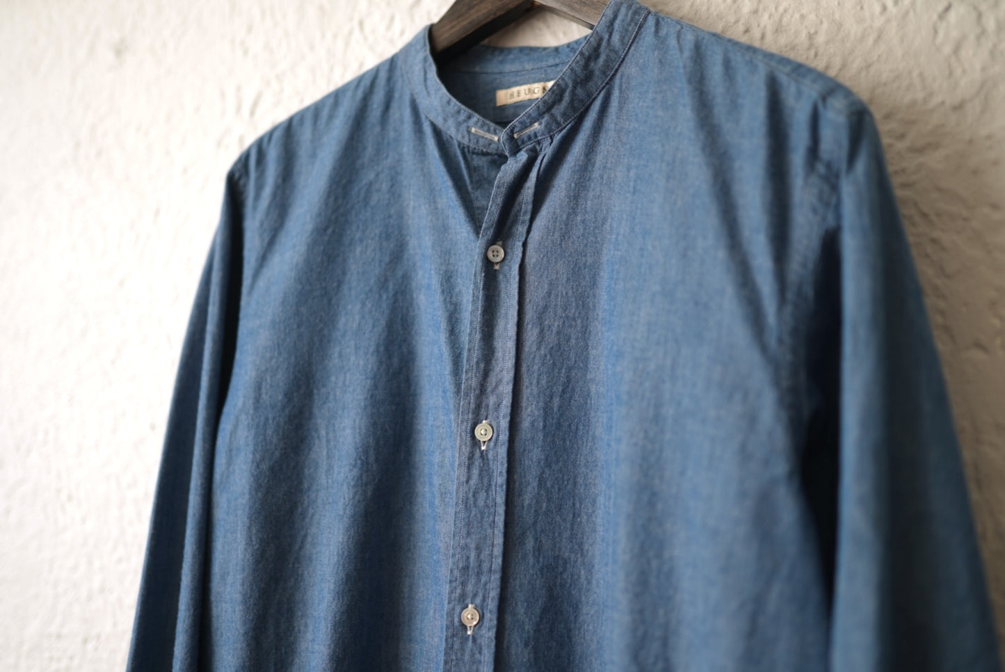 23SS SHIRT023 ROB バンドカラーシャンブレーシャツ / HEUGN(ユーゲン)