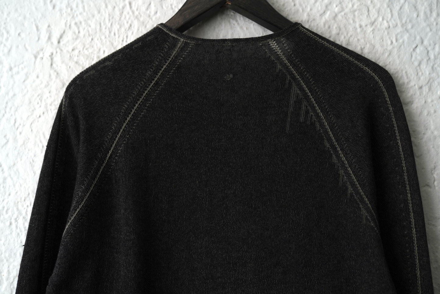 Vネックウールニットセーター / LABEL UNDER CONSTRUCTION(レーベルアンダーコンストラクション)