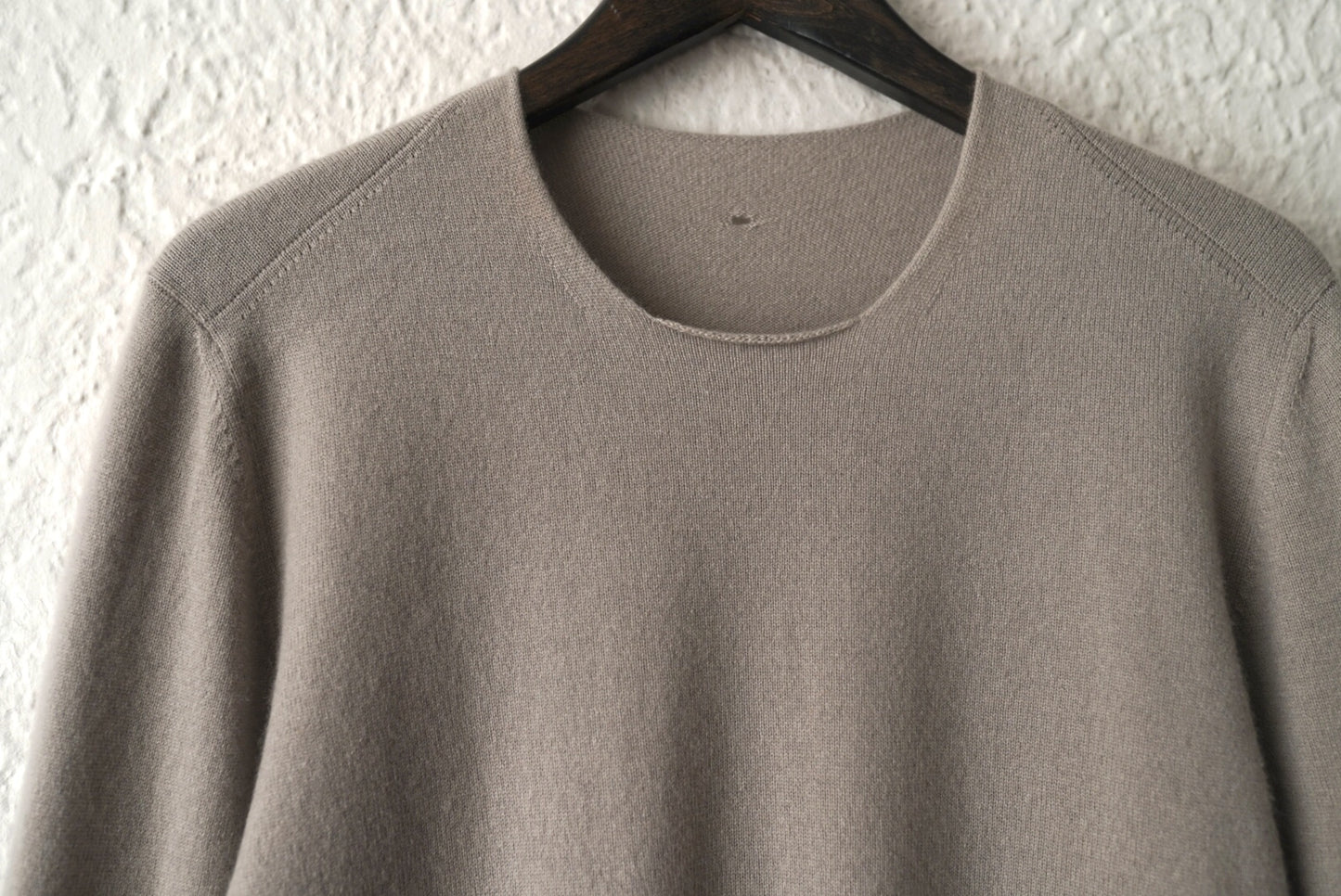 クルーネックカシミヤニットセーター / LABEL UNDER CONSTRUCTION(レーベルアンダーコンストラクション)
