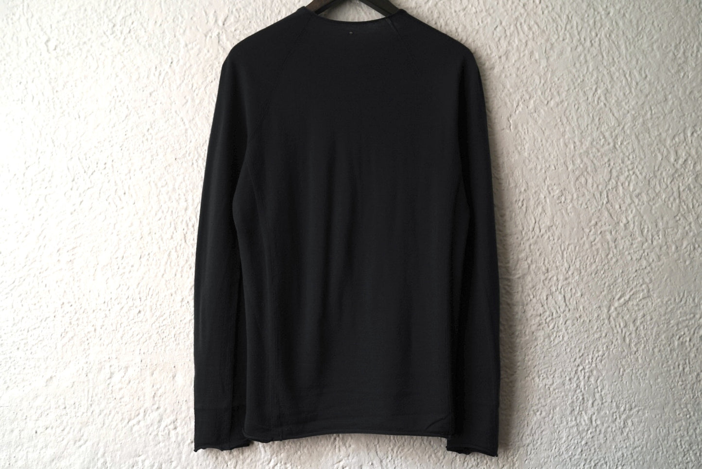 クルーネックニットセーター ブラック / LABEL UNDER CONSTRUCTION(レーベルアンダーコンストラクション)