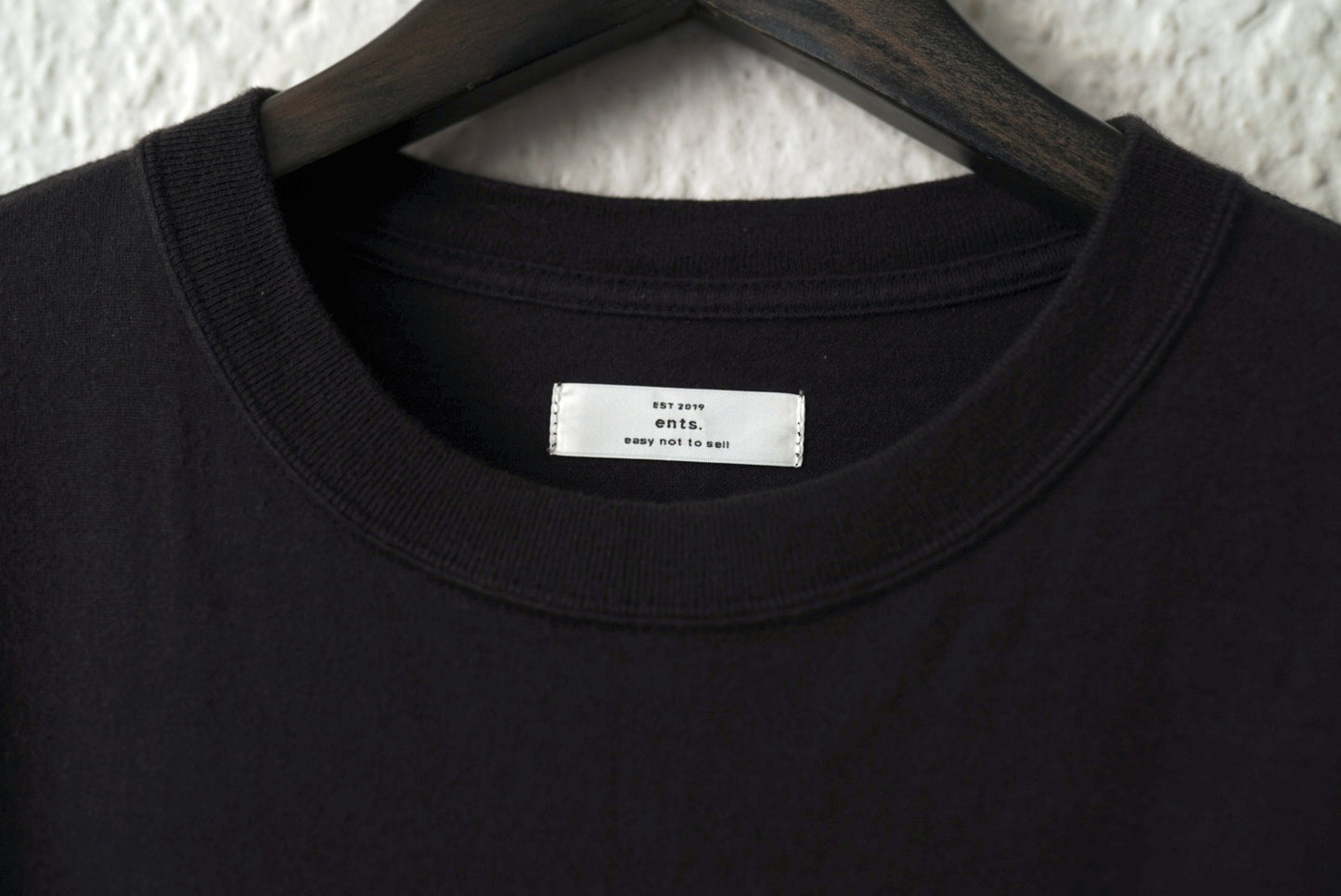 コットンカシミヤクルーネック半袖Tシャツ / ents.(エンツ)