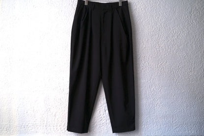 よそいきオーバータックパンツ / dulcamara(ドゥルカマラ)