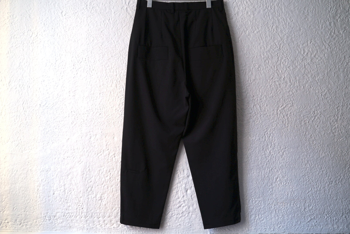 よそいきオーバータックパンツ / dulcamara(ドゥルカマラ)