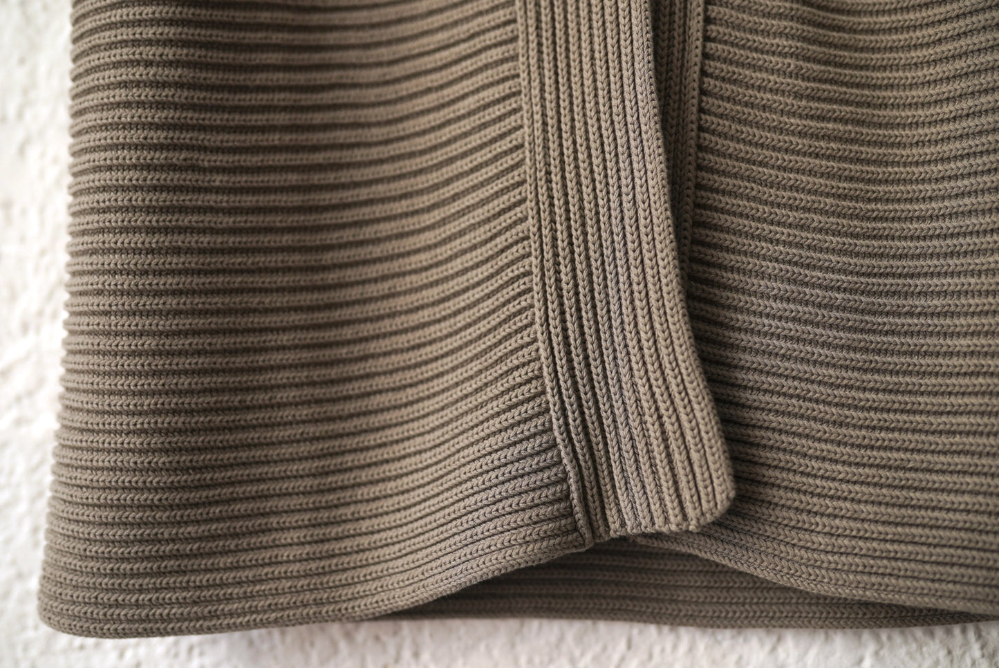 コットンノースリーブニットセーター / C.P COMPANY(シーピーカンパニー)