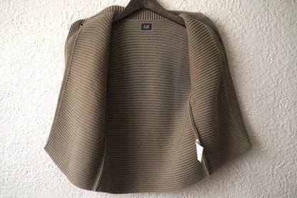 コットンノースリーブニットセーター / C.P COMPANY(シーピーカンパニー)