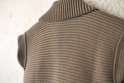 コットンノースリーブニットセーター / C.P COMPANY(シーピーカンパニー)