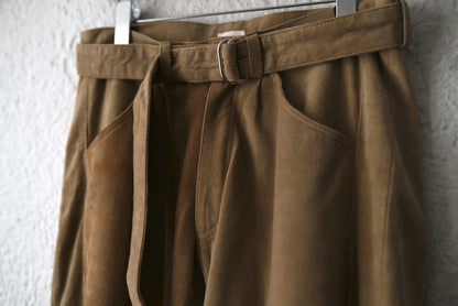 RECONSTRUCTED BELTED BAGGY PANTS ゴートレザーバギーパンツ / SEEALL(シーオール)