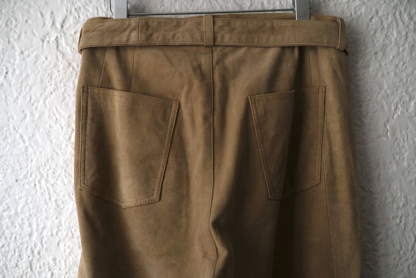 RECONSTRUCTED BELTED BAGGY PANTS ゴートレザーバギーパンツ / SEEALL(シーオール)