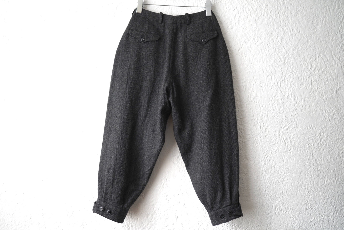 Knicker brockers ウールヘリンボーントラウザーズパンツ / ARTS&SCIENCE(アーツアンドサイエンス)