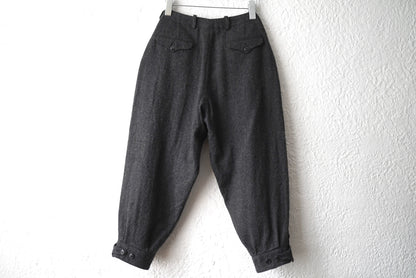 Knicker brockers ウールヘリンボーントラウザーズパンツ / ARTS&SCIENCE(アーツアンドサイエンス)