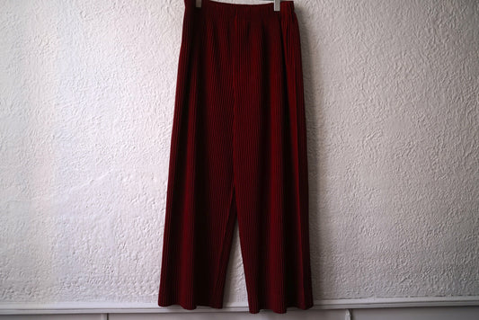24AW プリーツイージーワイドパンツ ボルドー / ISSEY MIYAKE HOMME PLISSE(イッセイミヤケオムプリッセ)
