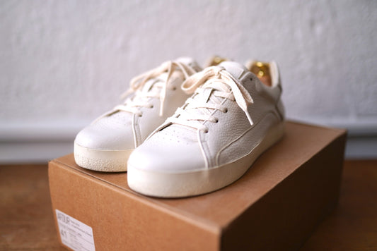 ORONGO DEERSKIN LATTE ディアスキンスニーカー ホワイト / AFOUR(エーフォー)