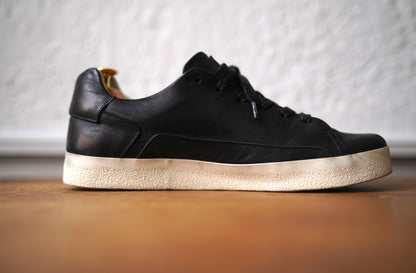 Orongo Matt Black オイルヌバックレザーローカットスニーカー / AFOUR(エーフォー)