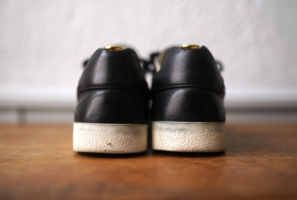 Orongo Matt Black オイルヌバックレザーローカットスニーカー / AFOUR(エーフォー)