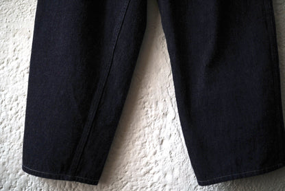 24AW ベルテッドインディゴデニムパンツ / COMOLI(コモリ)