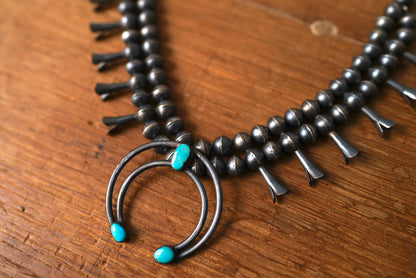 Navajo ナバホ族 シャドーボックス スカッシュブロッサム シルバーネックレス / Vintage(ヴィンテージ)