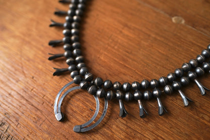 Navajo ナバホ族 シャドーボックス スカッシュブロッサム シルバーネックレス / Vintage(ヴィンテージ)