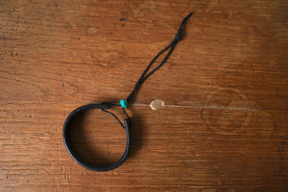 金メタルつきレザーブレスレット / goro's(ゴローズ)