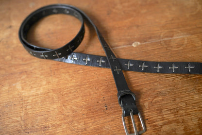 +Studded Q Buckle Belt シルバーステープルレザーベルト / m.a+(エムエークロス)