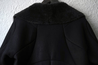 23AW ベビーラムムートンハイネックレザージャケット / D.HYGEN(ディーハイゲン)