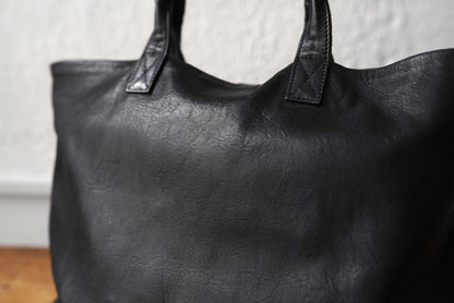 24AW 2handle tote M ゼオライト鞣しレザートートバッグ / Cornelian Taurus(コーネリアンタウラス)