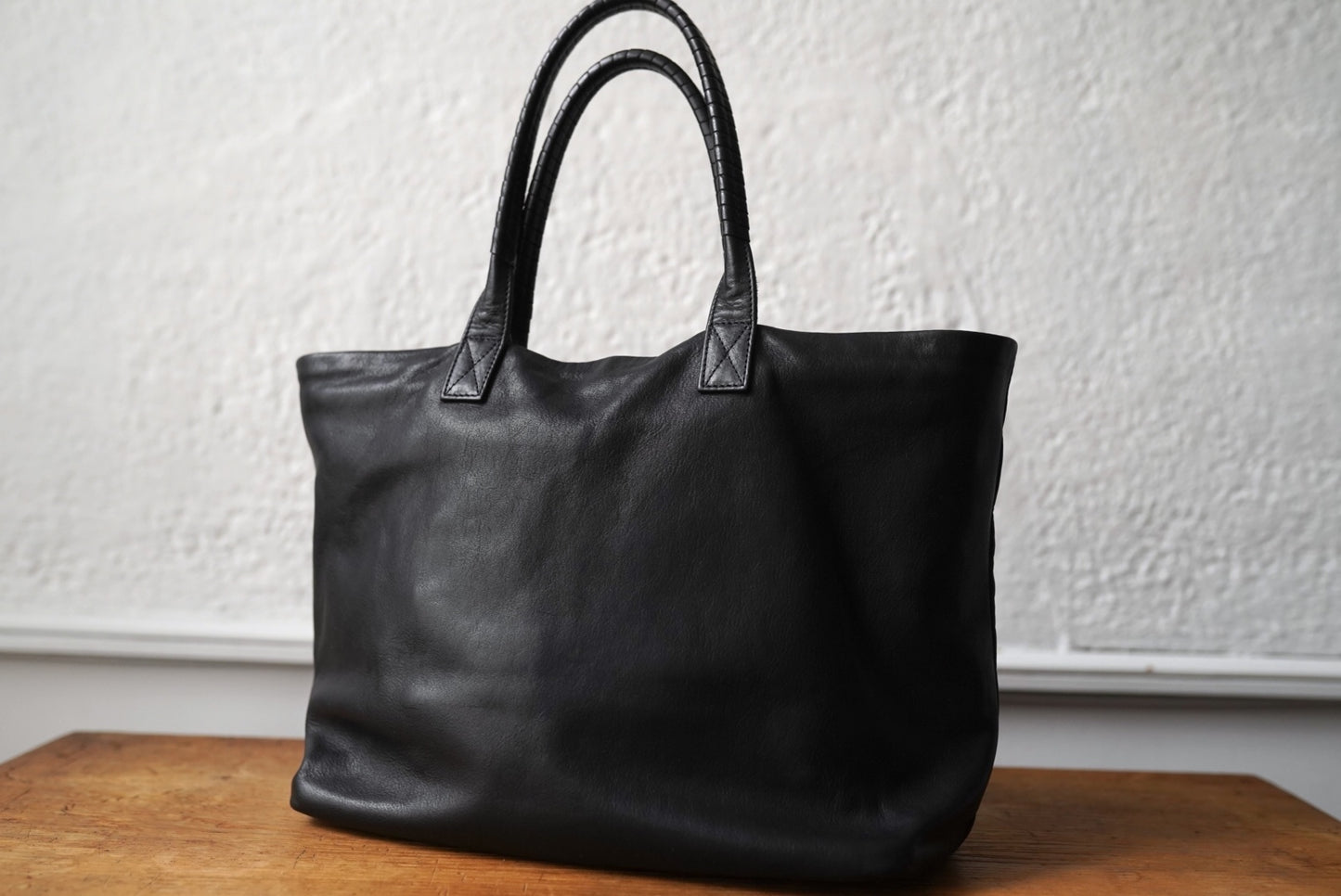 24AW 2handle tote M ゼオライト鞣しレザートートバッグ / Cornelian Taurus(コーネリアンタウラス)