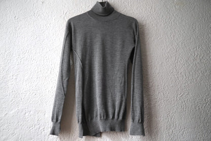 23SS NOMI TOP カシミヤタートルネックニットセーター / THE ROW(ザロウ)