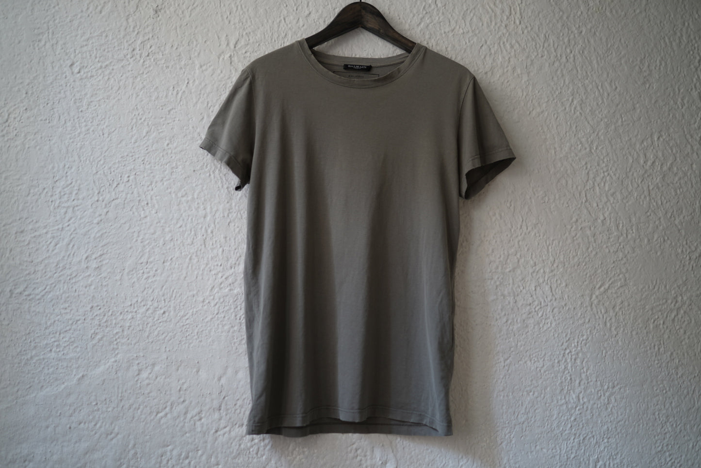 デカルナン期 クラッシュ加工半袖Tシャツ / BALMAIN(バルマン)
