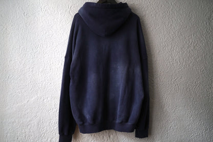 OVERSIZE CROP HOODIE ヴィンテージ加工プルオーバーパーカー / MOOJI MOOJI(ムージムージ)