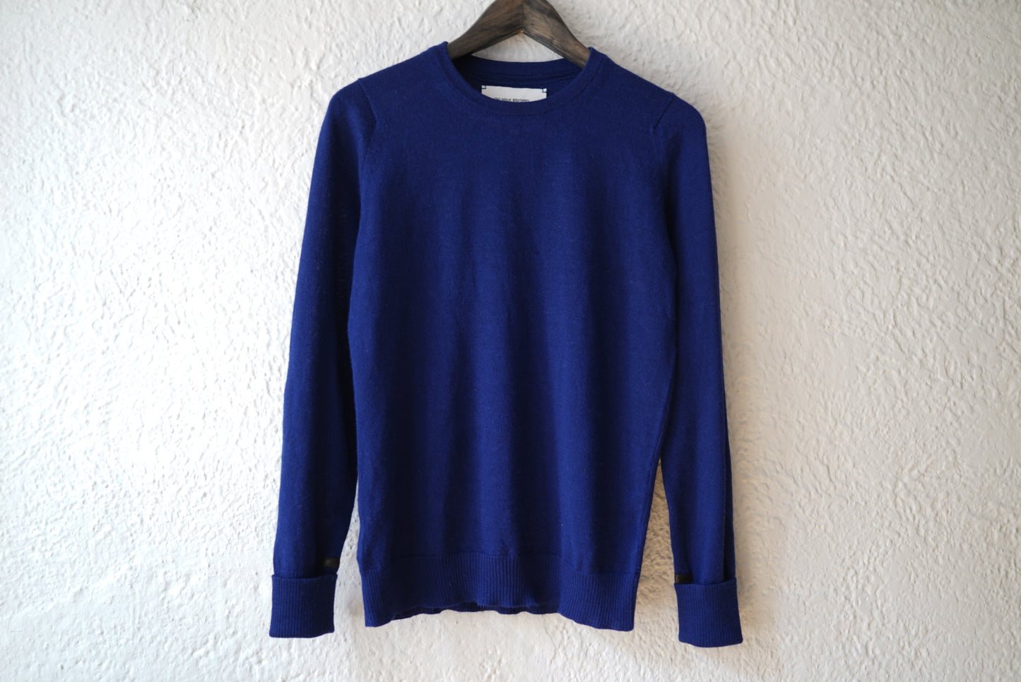 ロイヤルアルパカクルーネックニットセーター ブルー / THE INOUE BROTHERS(ザ イノウエブラザーズ)