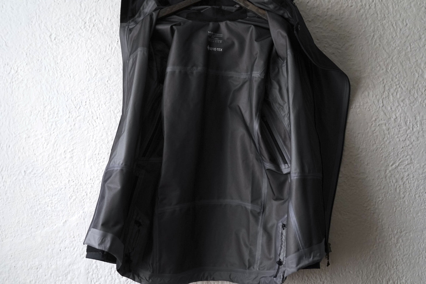 Raptor Mig Jacket with Expander GORE-TEX 3L マウンテンパーカー / Tilak(ティラック)