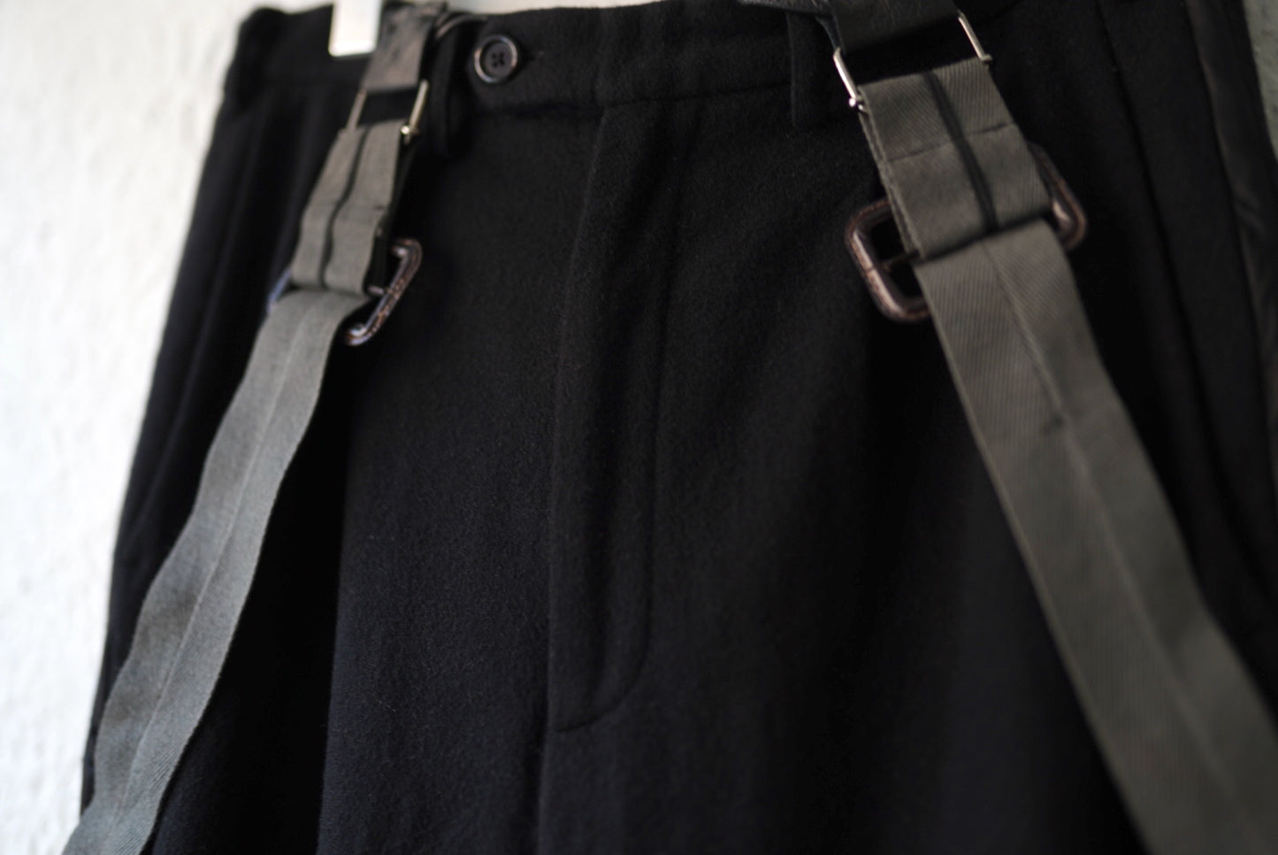 16AW カシミヤサスペンダーパンツ / Geoffrey.B.Small(ジェフリービースモール)
