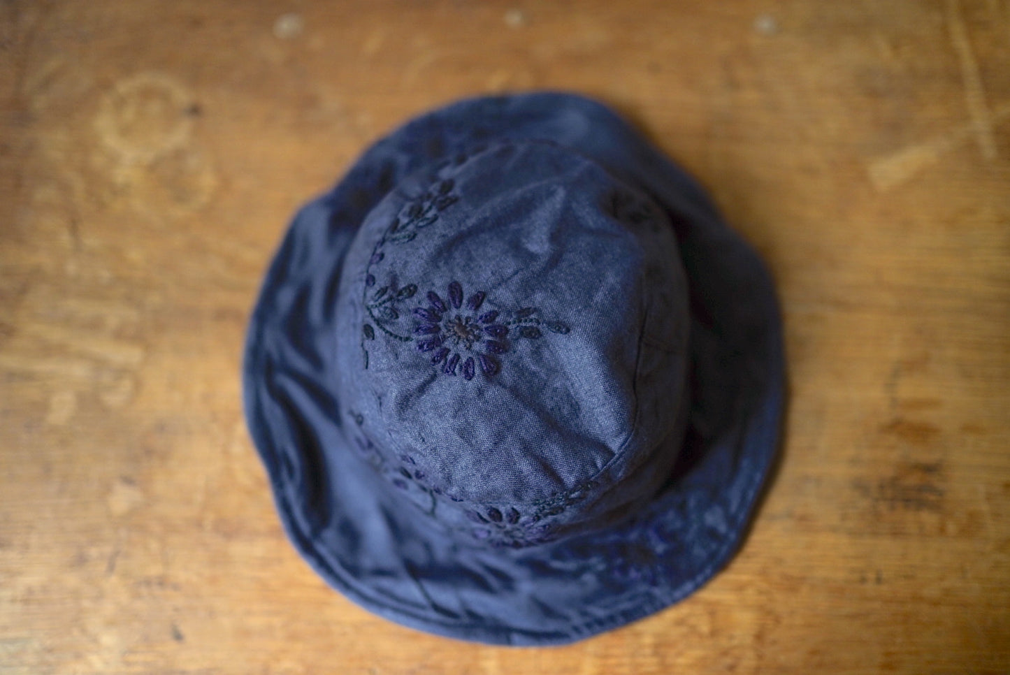 刺繍バケットハット / by Walid(バイウォリッド)