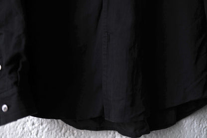 18AW 塩縮加工コットンリネンノーカラーシャツ ブラック / 山内