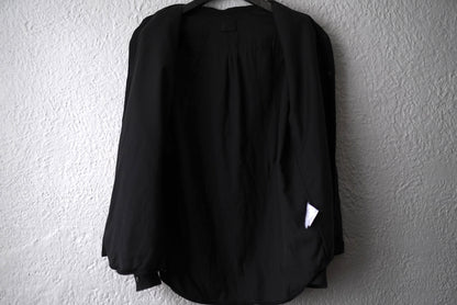 18AW 塩縮加工コットンリネンノーカラーシャツ ブラック / 山内