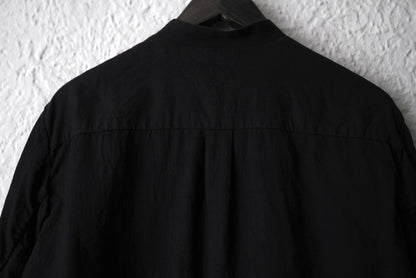 18AW 塩縮加工コットンリネンノーカラーシャツ ブラック / 山内