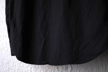 18AW 塩縮加工コットンリネンノーカラーシャツ ブラック / 山内