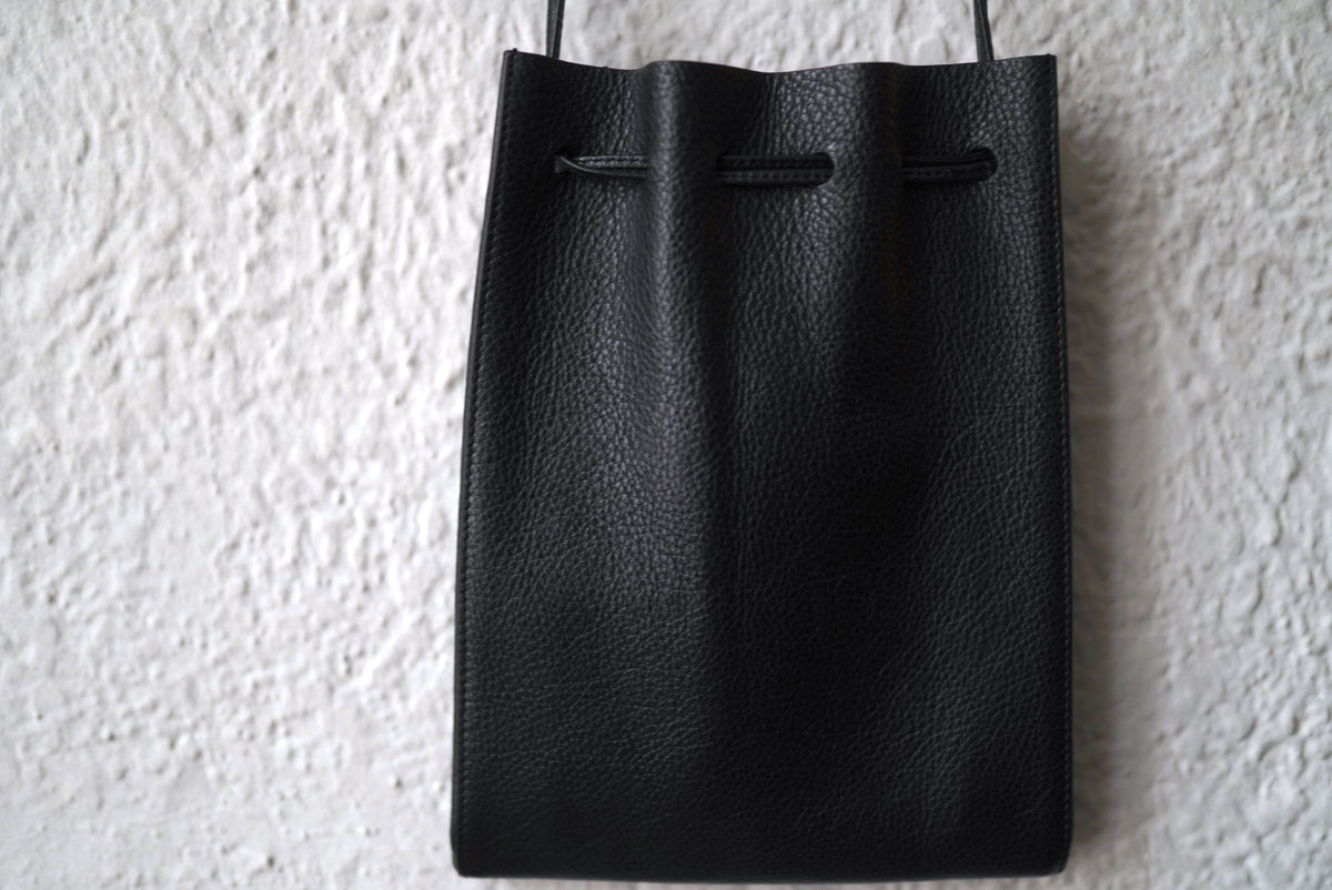 23AW PG63 SHOULDER S レザーショルダーバッグ サコッシュ / AETA(アエタ)
