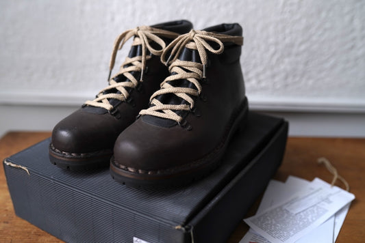 17AW TNZ05 カーフスキンマウンテンブーツ ブラウン / Geoffrey.B.Small(ジェフリービースモール)