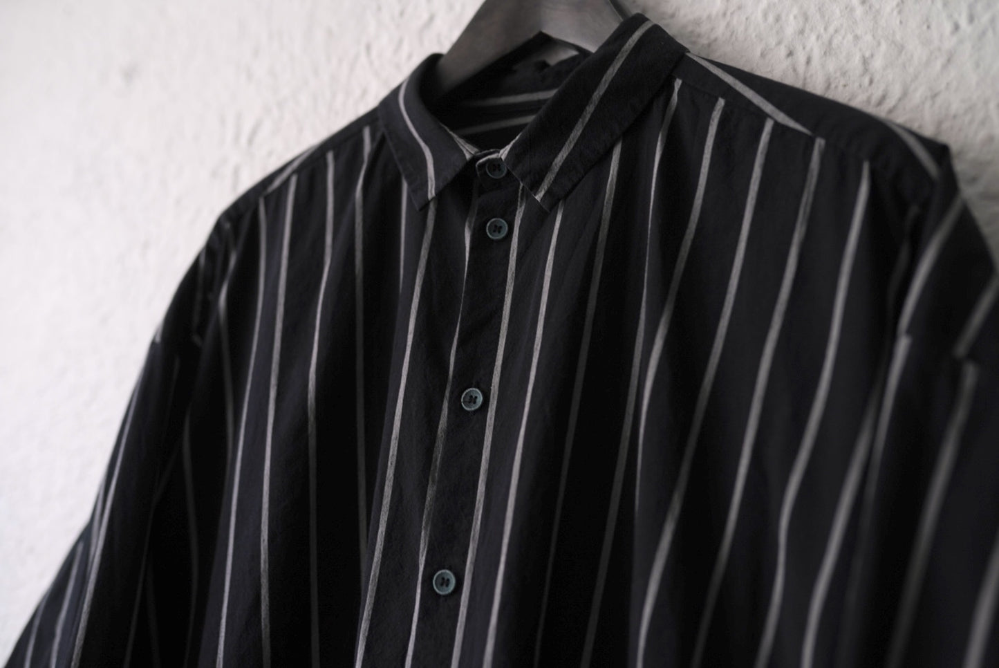 THE DRAUGHTSMAN SHIRT コットンストライプシャツ / toogood(トゥーグッド)