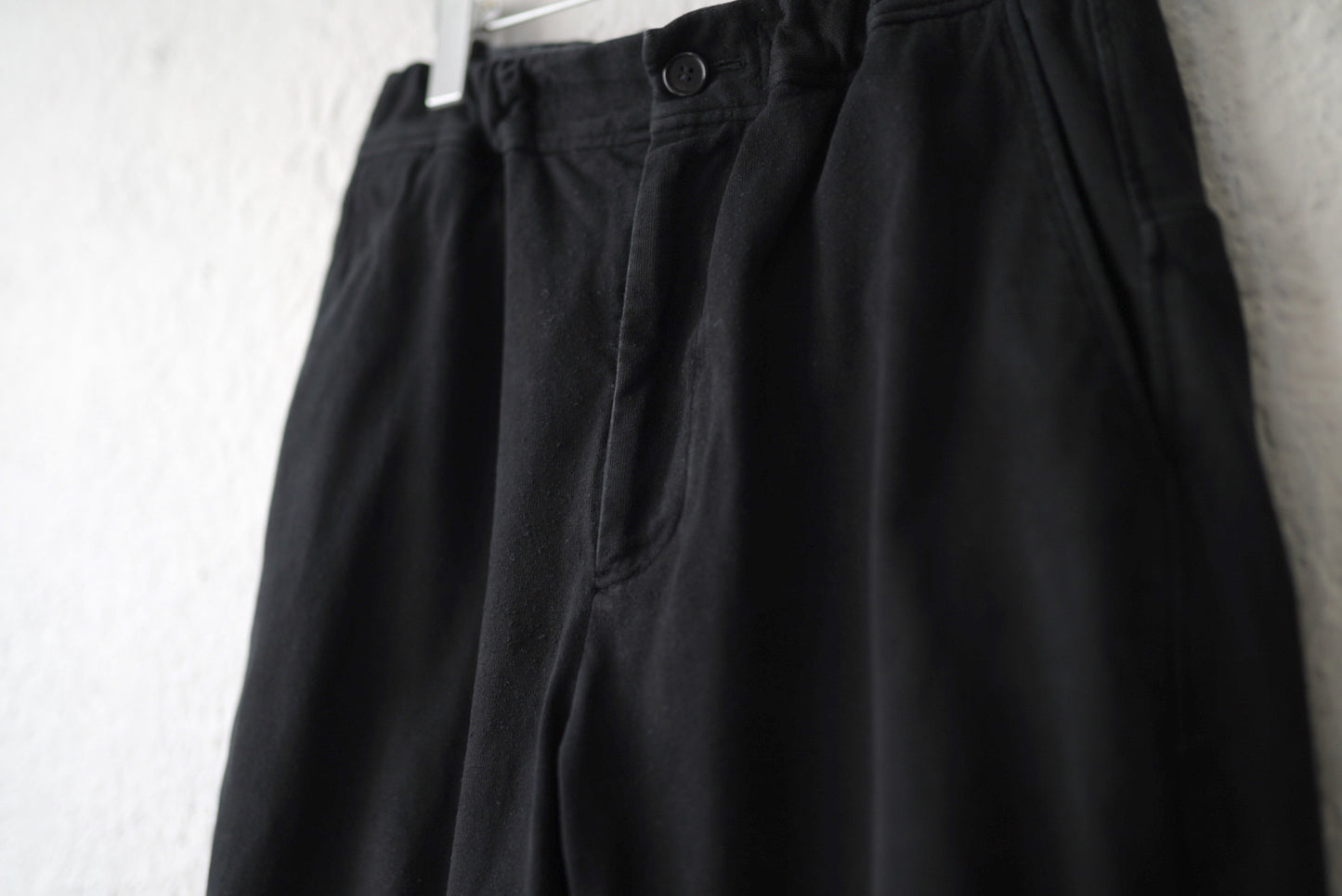 17AW ピリング加工ワイドトラウザーズパンツ / 山内