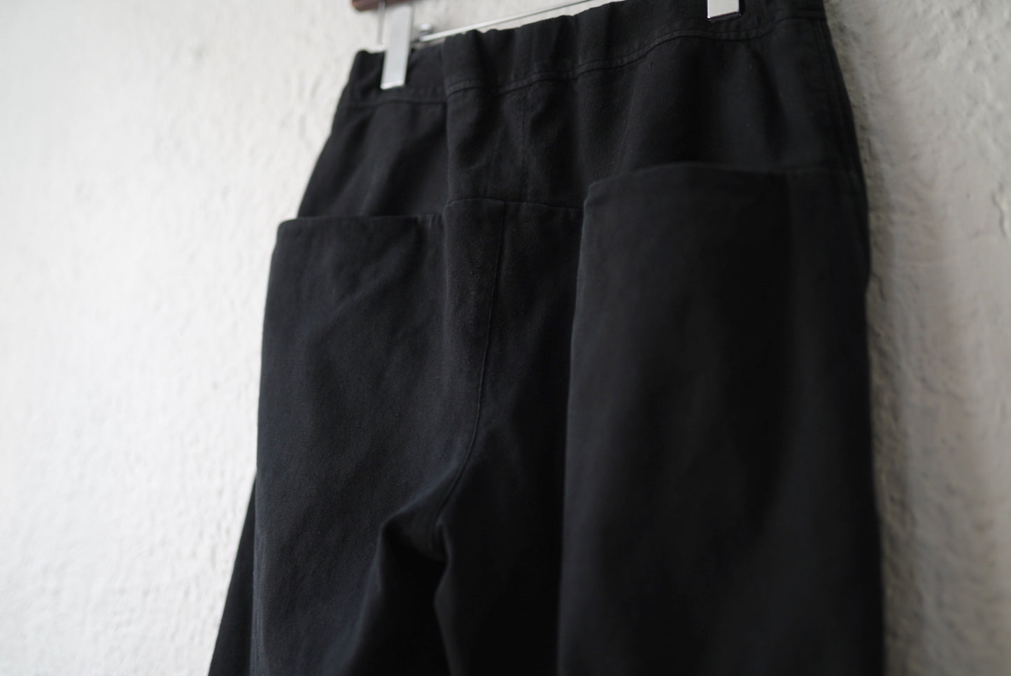 17AW ピリング加工ワイドトラウザーズパンツ / 山内
