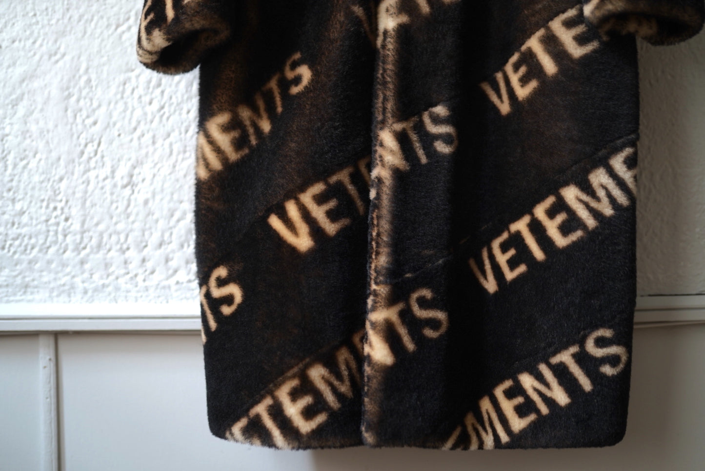 20AW EXTRA SOFT SHEARLING COAT 総柄シェアリングムートンコート / VETEMENTS(ヴェトモン)
