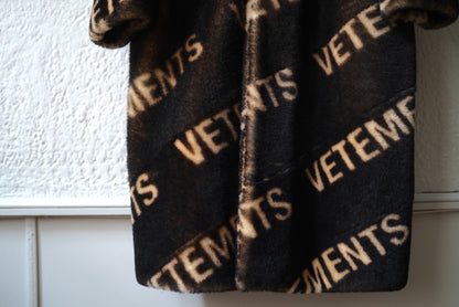 20AW EXTRA SOFT SHEARLING COAT 総柄シェアリングムートンコート / VETEMENTS(ヴェトモン)