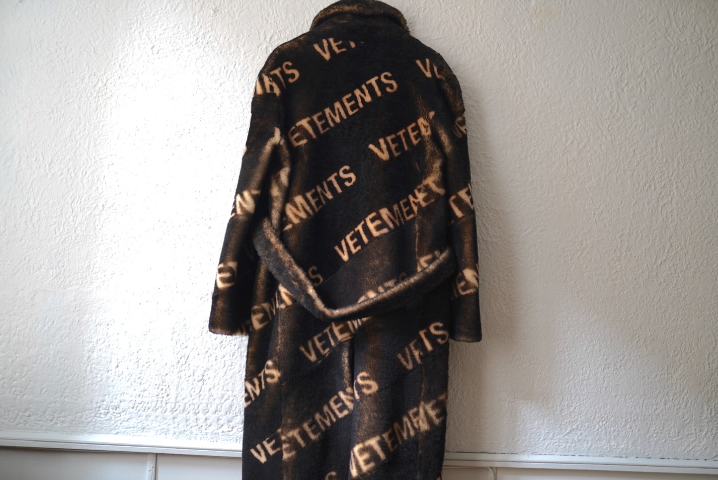 20AW EXTRA SOFT SHEARLING COAT 総柄シェアリングムートンコート / VETEMENTS(ヴェトモン)